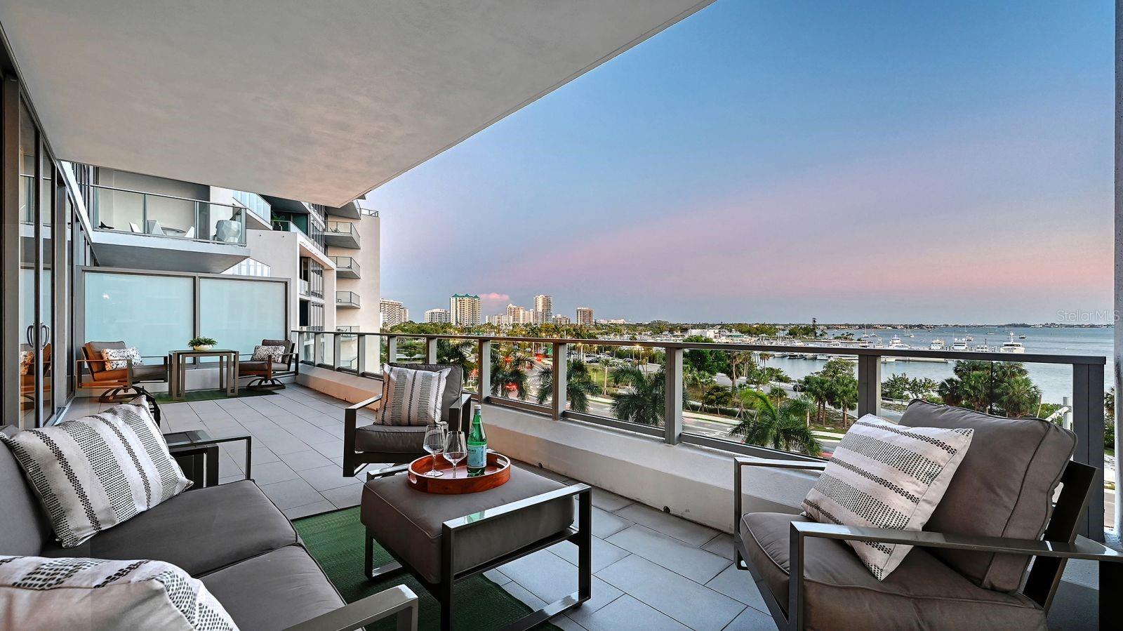 VUE SARASOTA BAY - Residential