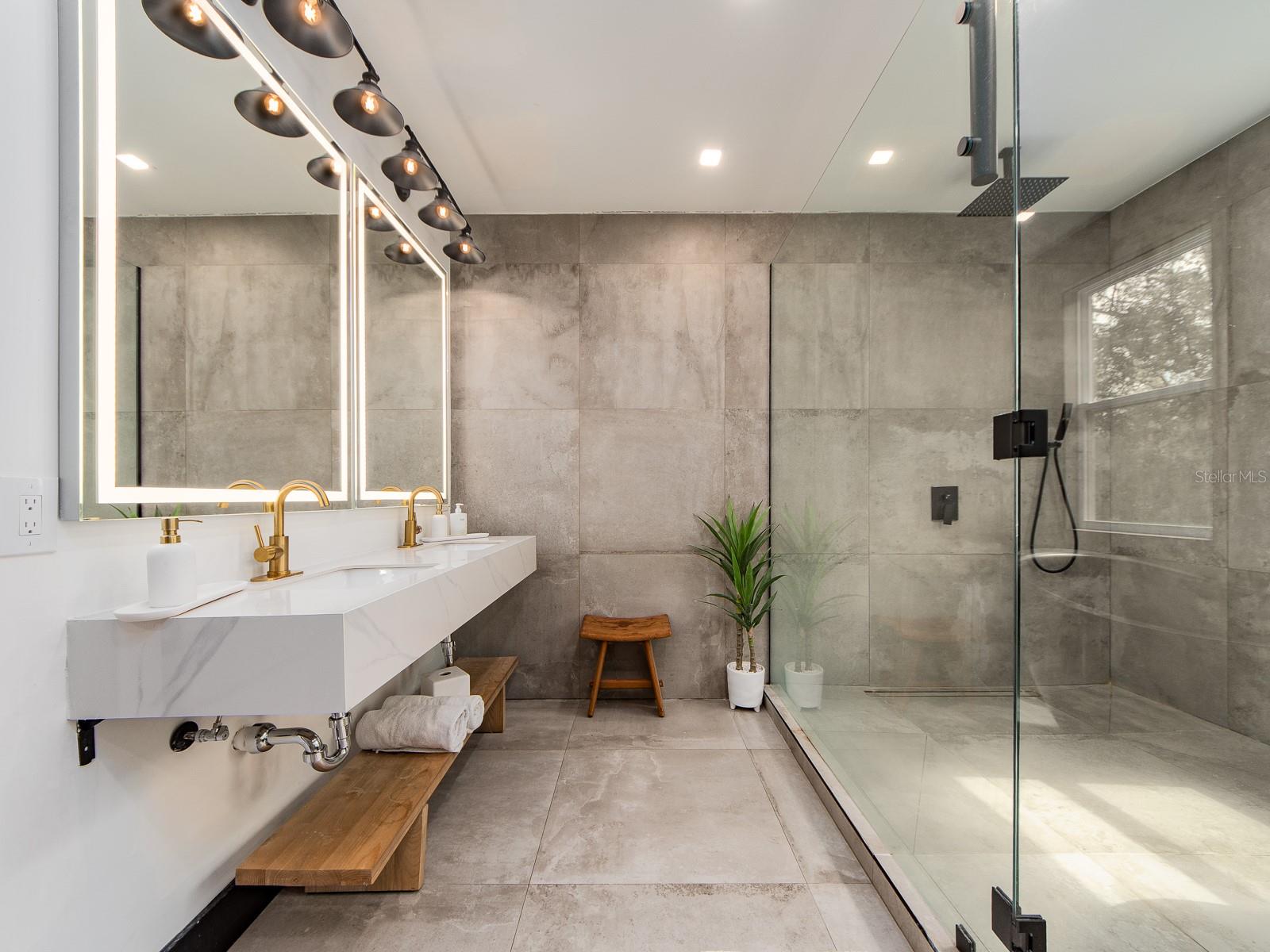 HILLANDALE RESERVE PH 2 3 - Residential