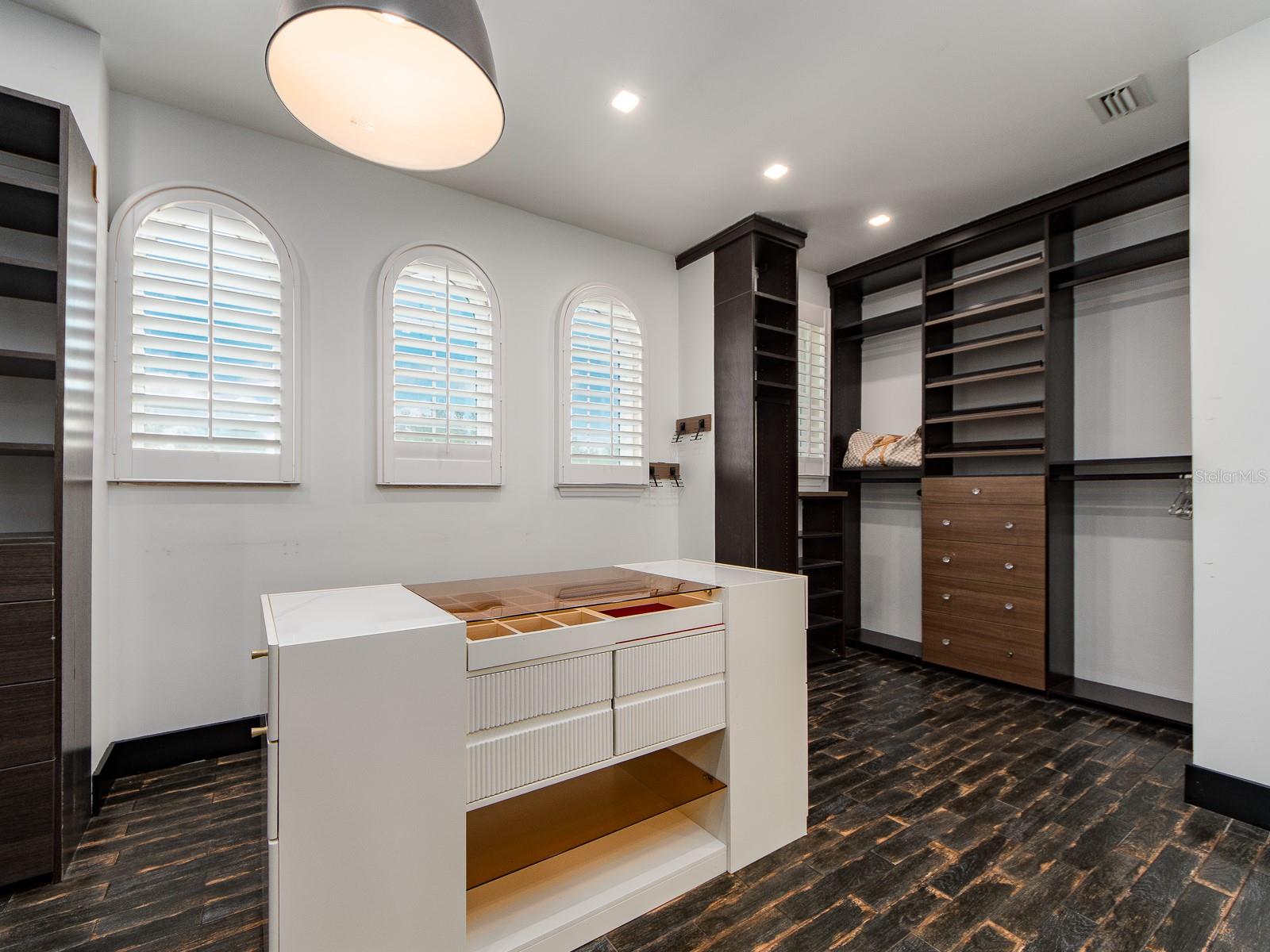 HILLANDALE RESERVE PH 2 3 - Residential