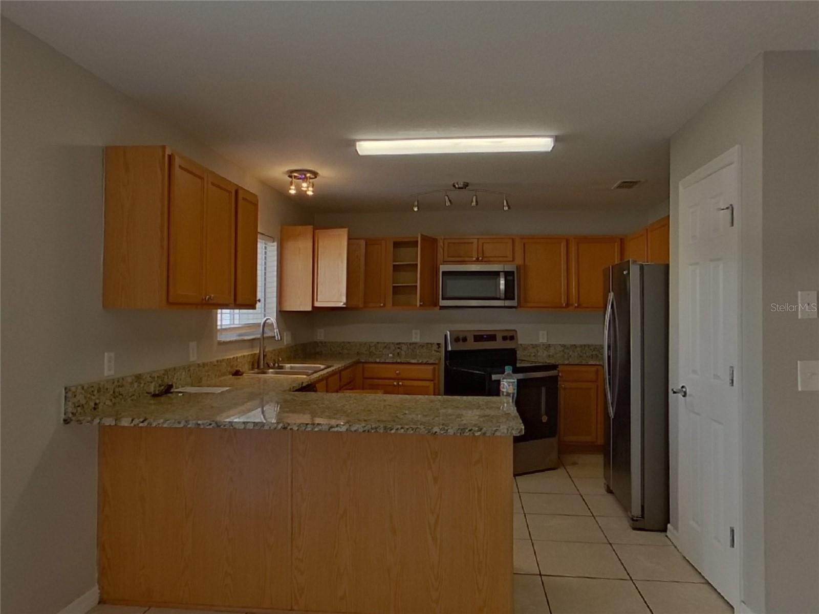 LITTLE CREEK PH 2 - Residential Lease