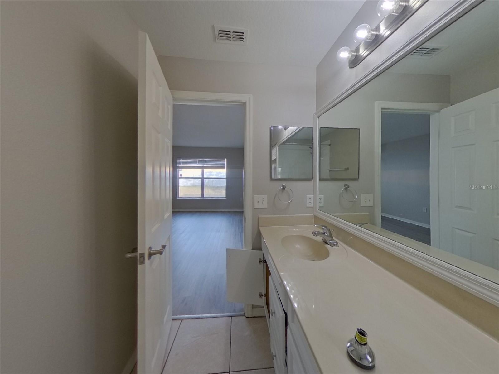 LITTLE CREEK PH 2 - Residential Lease