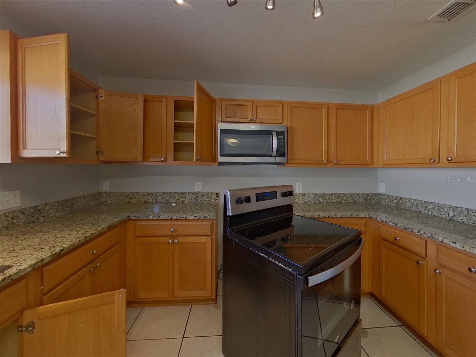 LITTLE CREEK PH 2 - Residential Lease