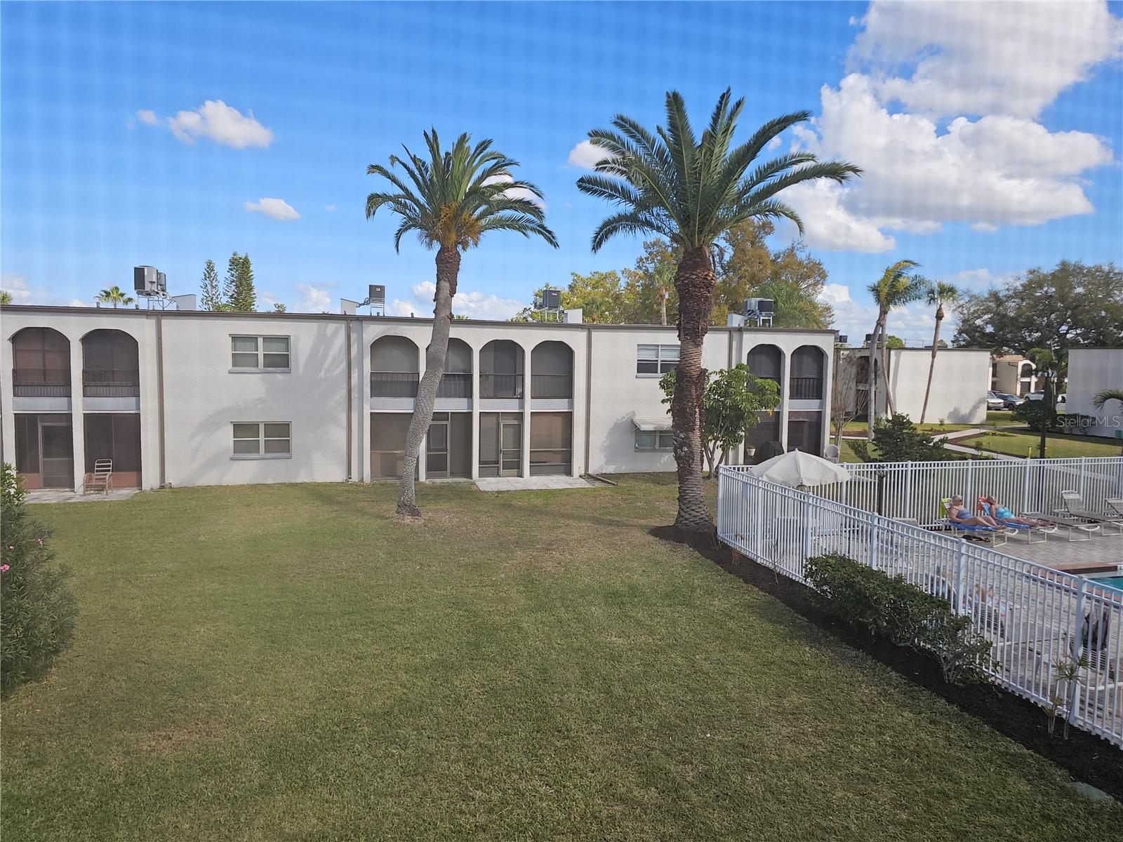 BOULEVARD CLUB THE CONDO - Residential