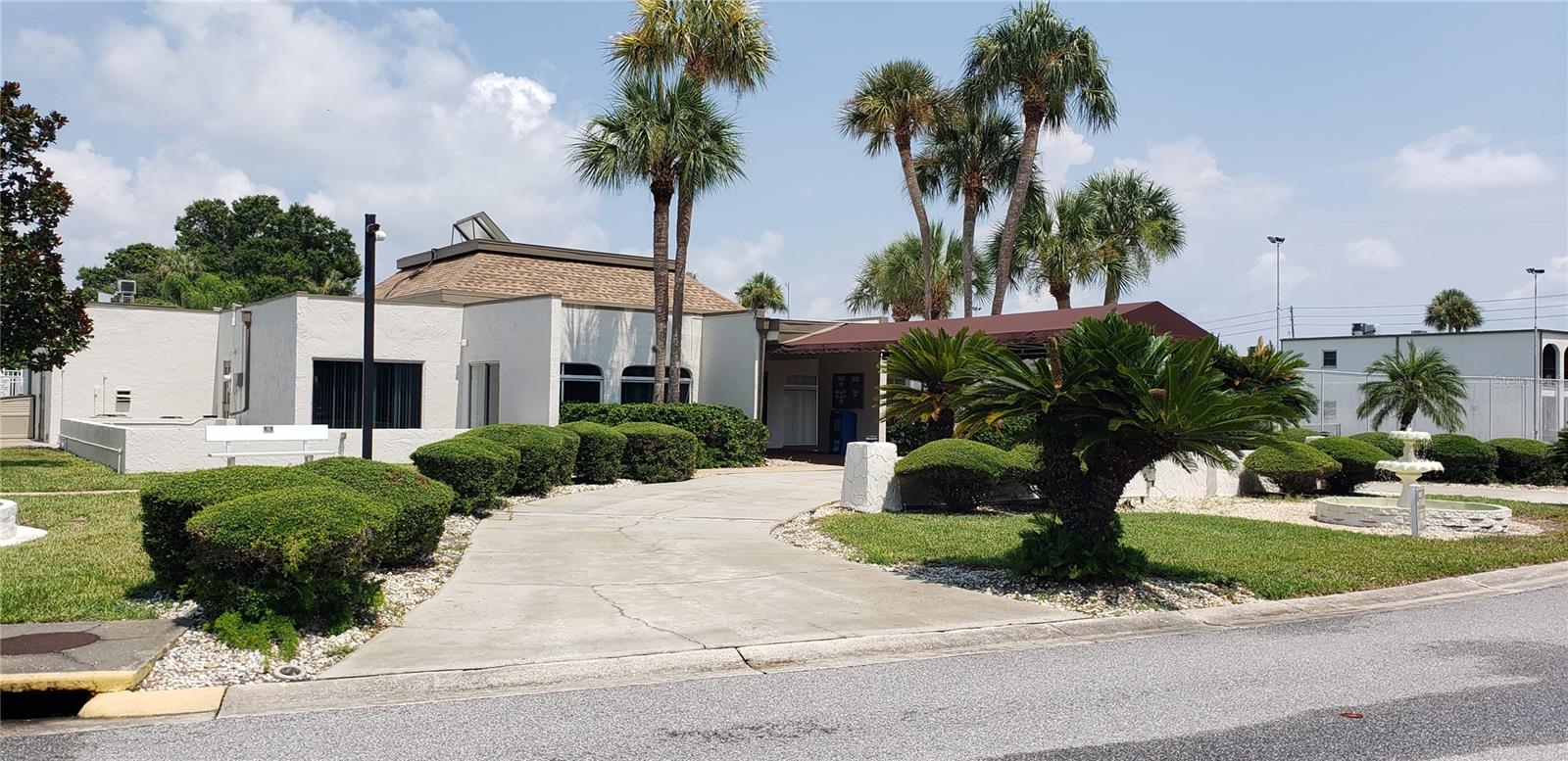 BOULEVARD CLUB THE CONDO - Residential