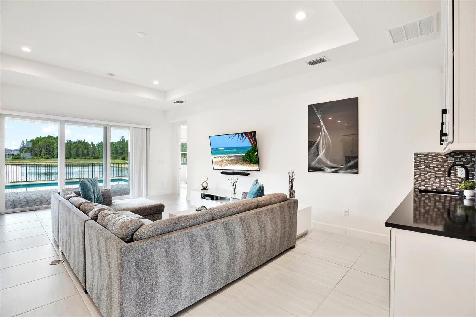 WINDING RIDGE - Residential