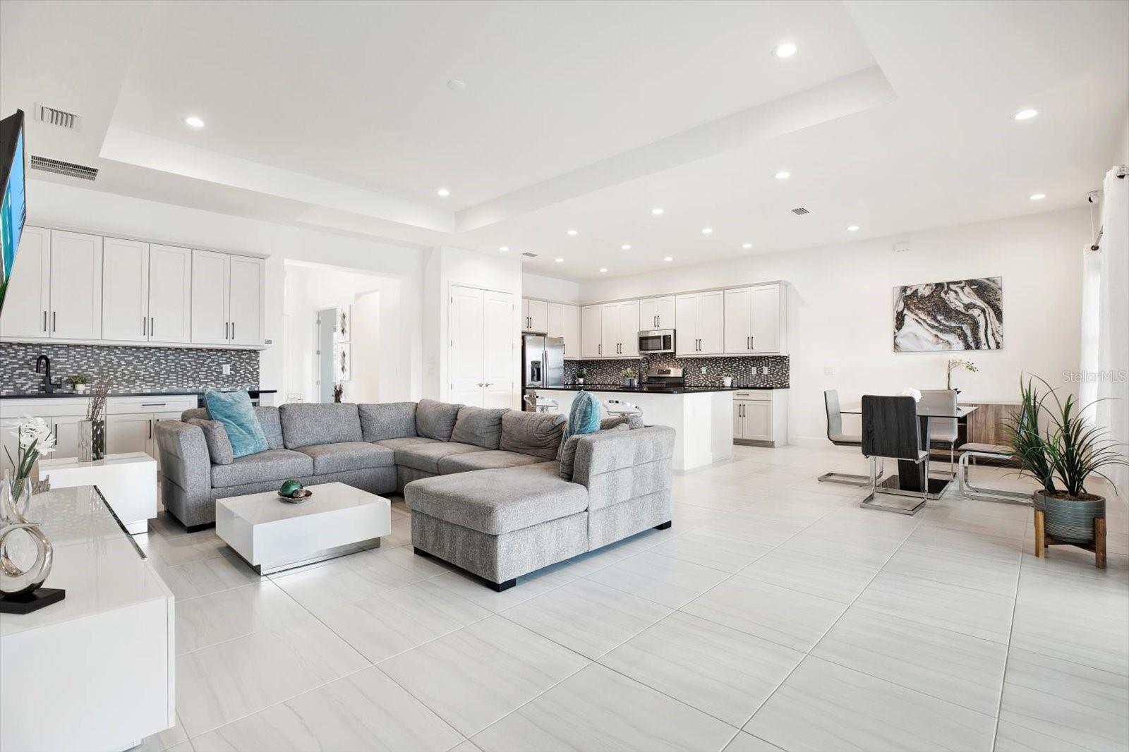 WINDING RIDGE - Residential