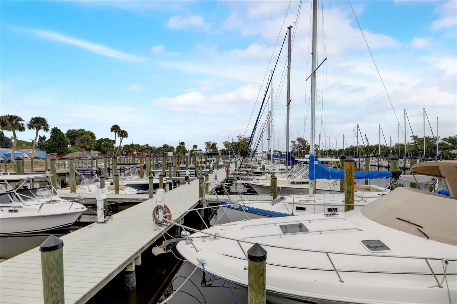 BAYSHORE GARDENS SEC 8 - Residential