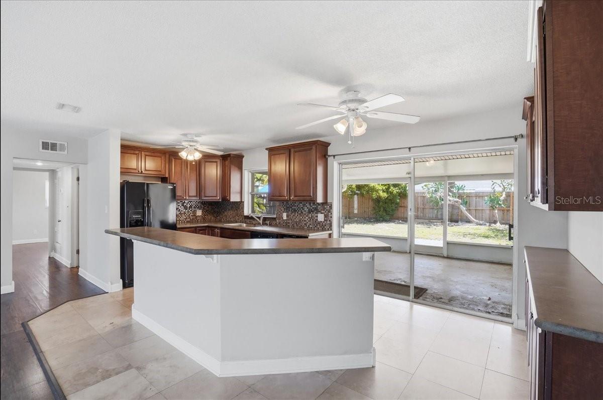 BAYSHORE GARDENS SEC 8 - Residential