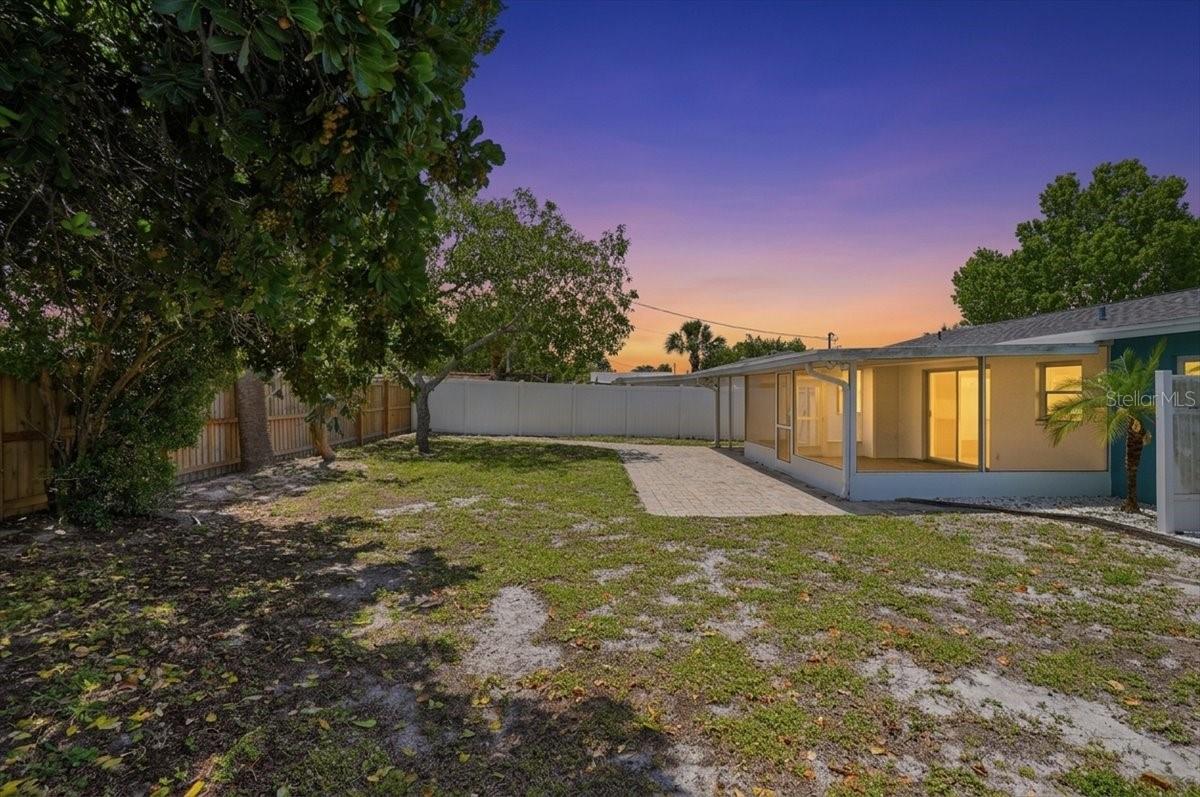 BAYSHORE GARDENS SEC 8 - Residential