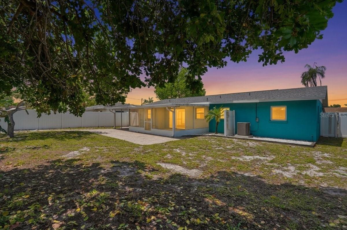 BAYSHORE GARDENS SEC 8 - Residential
