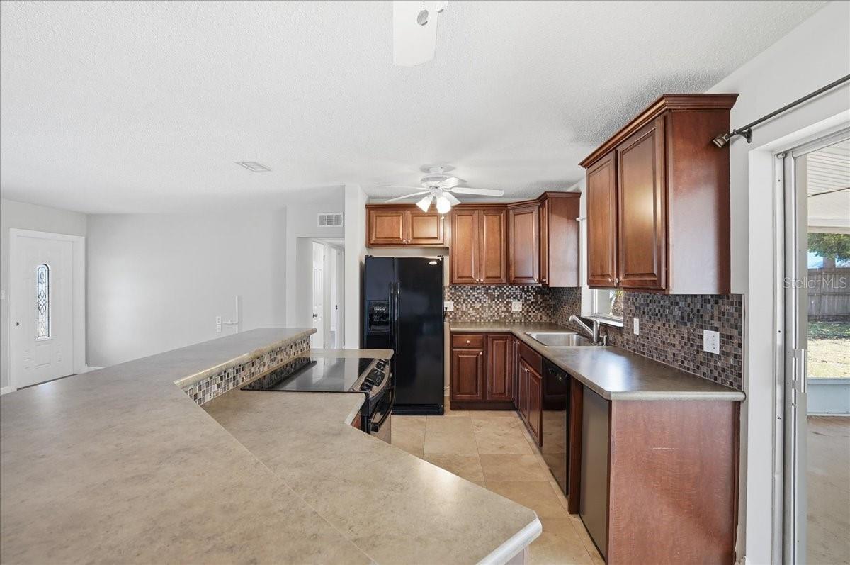 BAYSHORE GARDENS SEC 8 - Residential