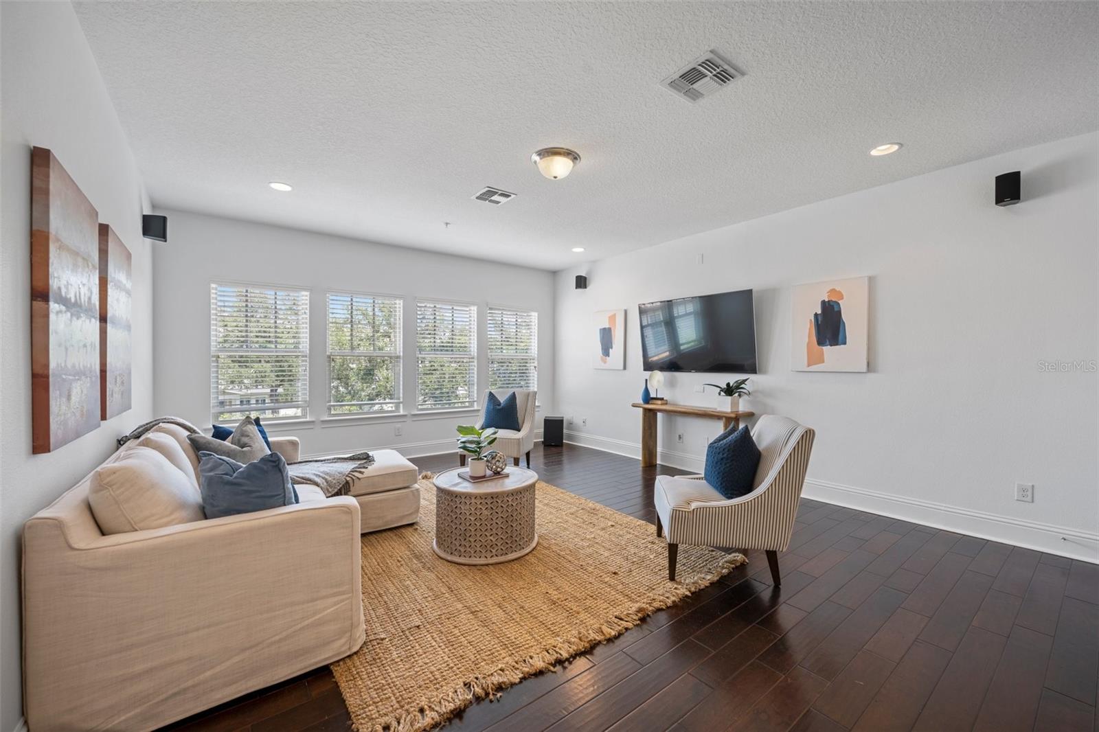 BALDWIN PARK - Residential