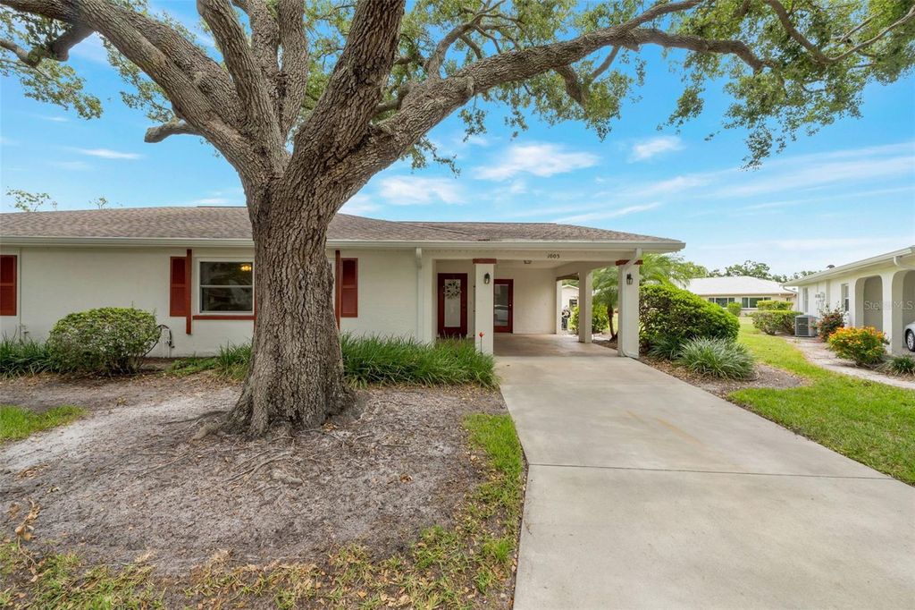 Photo of 1005 Harefield Circle #43, Sun City Center, FL 33573 (MLS # TB8412931)