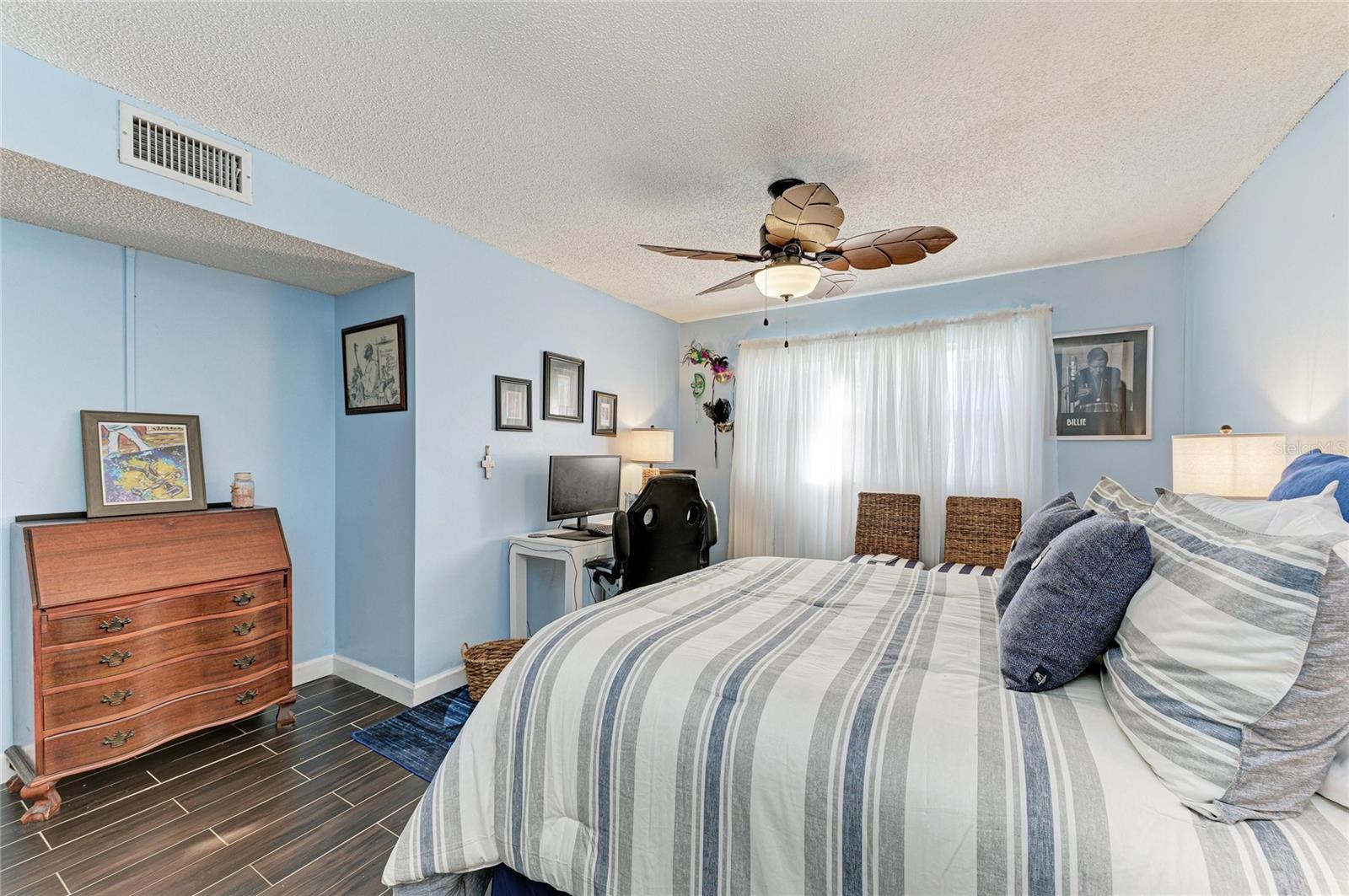 BURGUNDY UNIT TWO - Residential