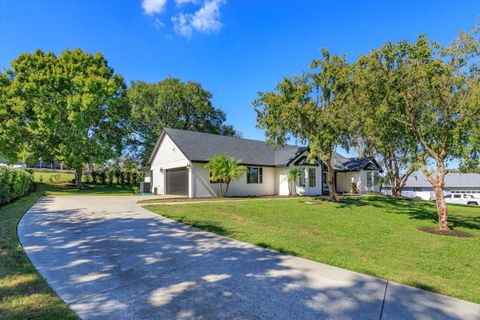 Tiny photo for 12145 Sapphire Drive, Clermont, FL 34711 (MLS # G5104083)