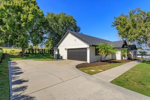 Tiny photo for 12145 Sapphire Drive, Clermont, FL 34711 (MLS # G5104083)