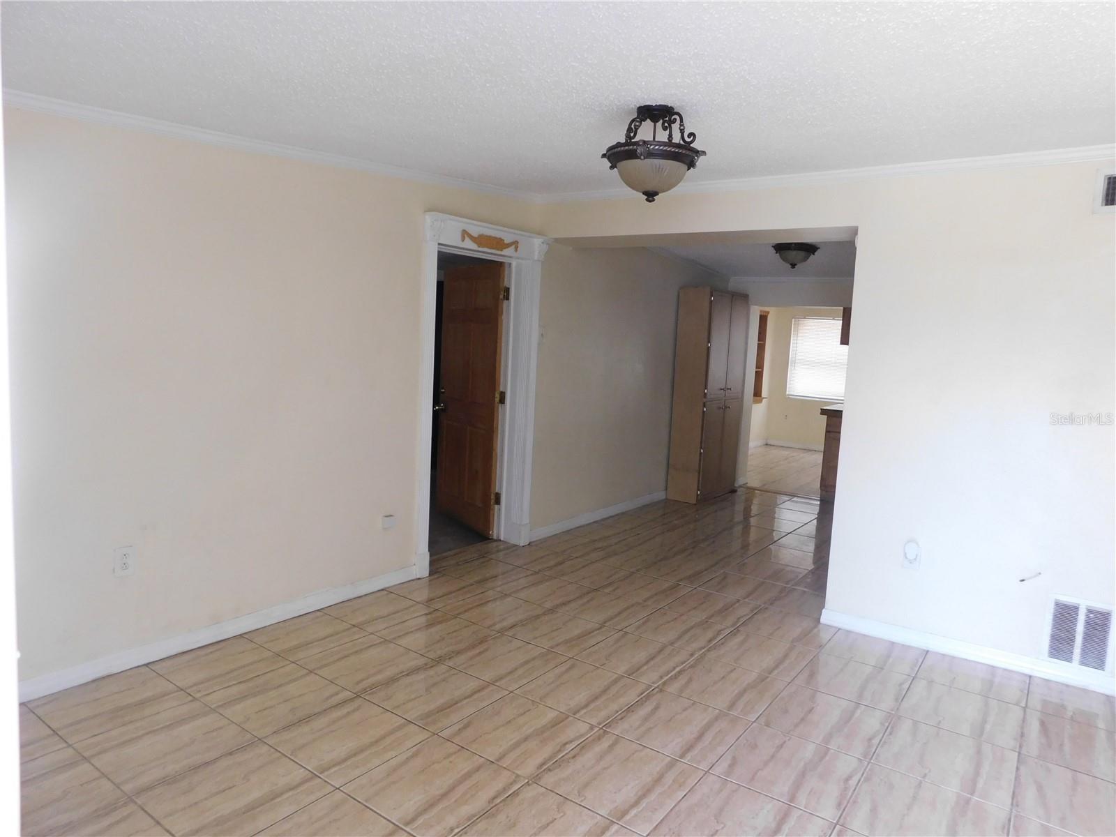 4542 BELFAST DRIVE