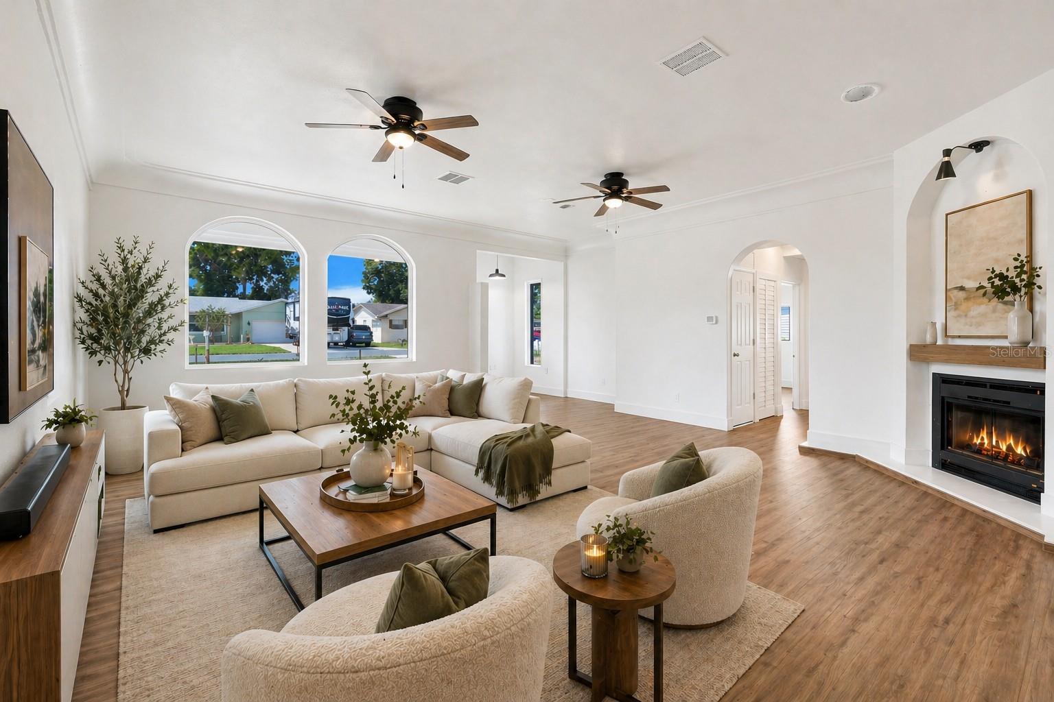 3425 GLEAVES COURT