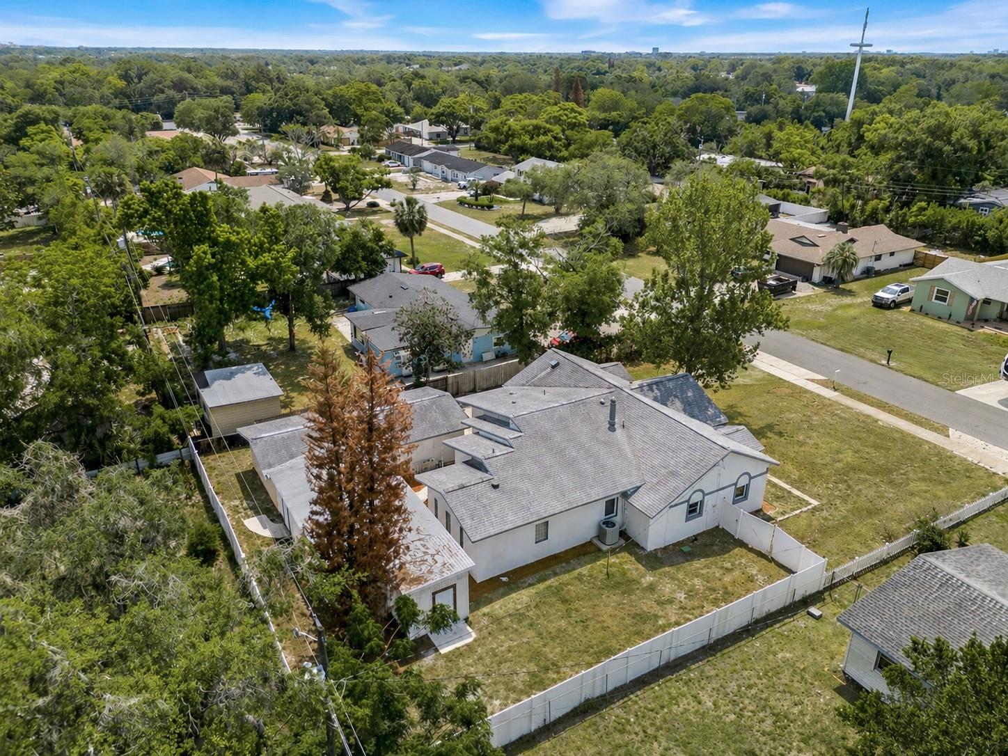 3425 GLEAVES COURT