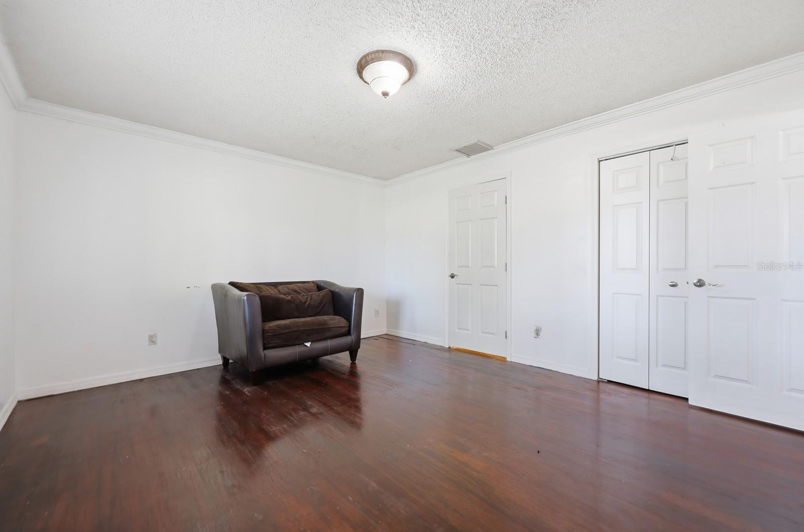 ANDERSON VILLAGE - Residential