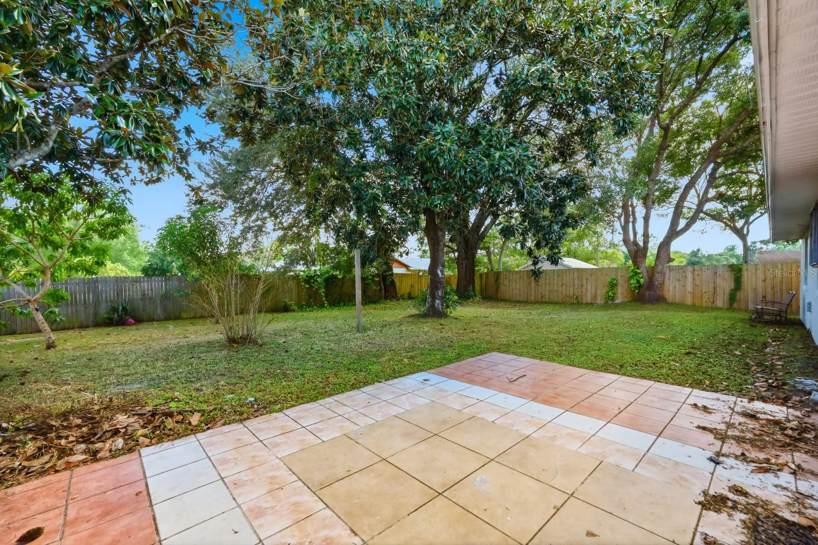 ANDERSON VILLAGE - Residential