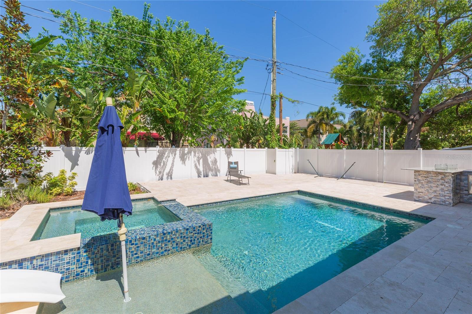 PERSHING PARK - Residential