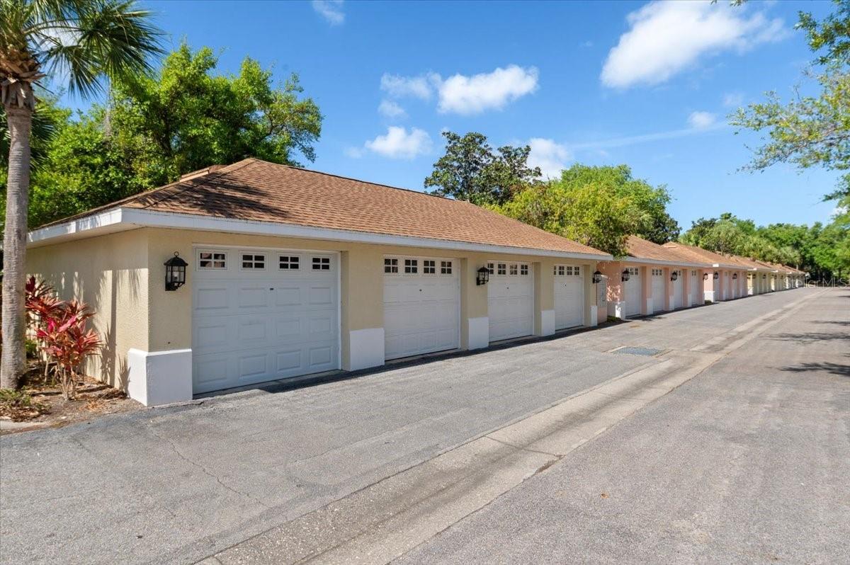 HARBORAGE ON BRADEN RIVER II PH I - Residential