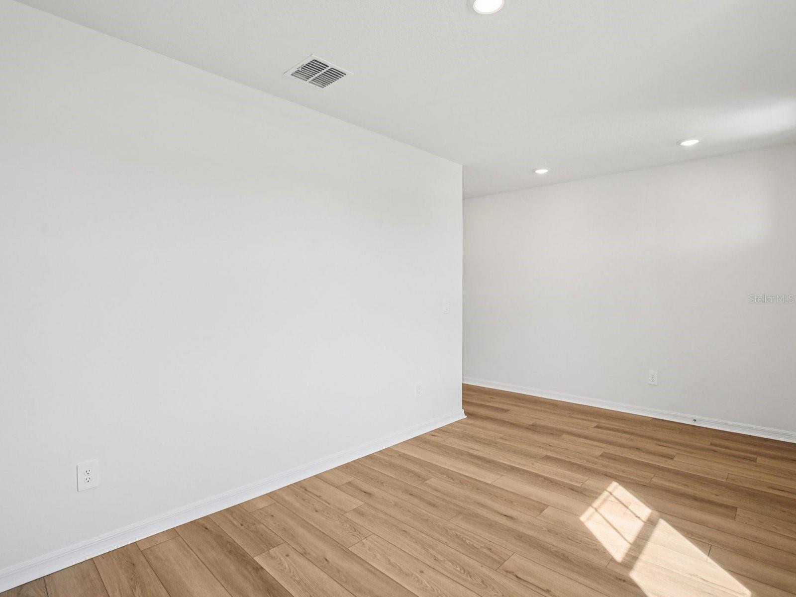 THE GROVE AT STUART CROSSING - Residential