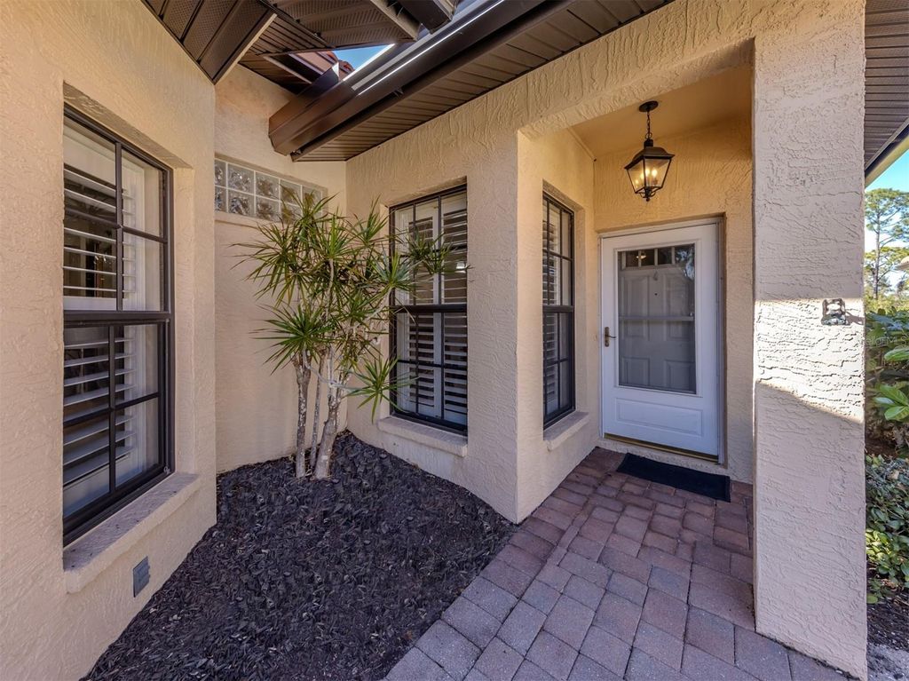 Photo of 4550 Cancello Grande Avenue, Venice, FL 34293 (MLS # N6142637)