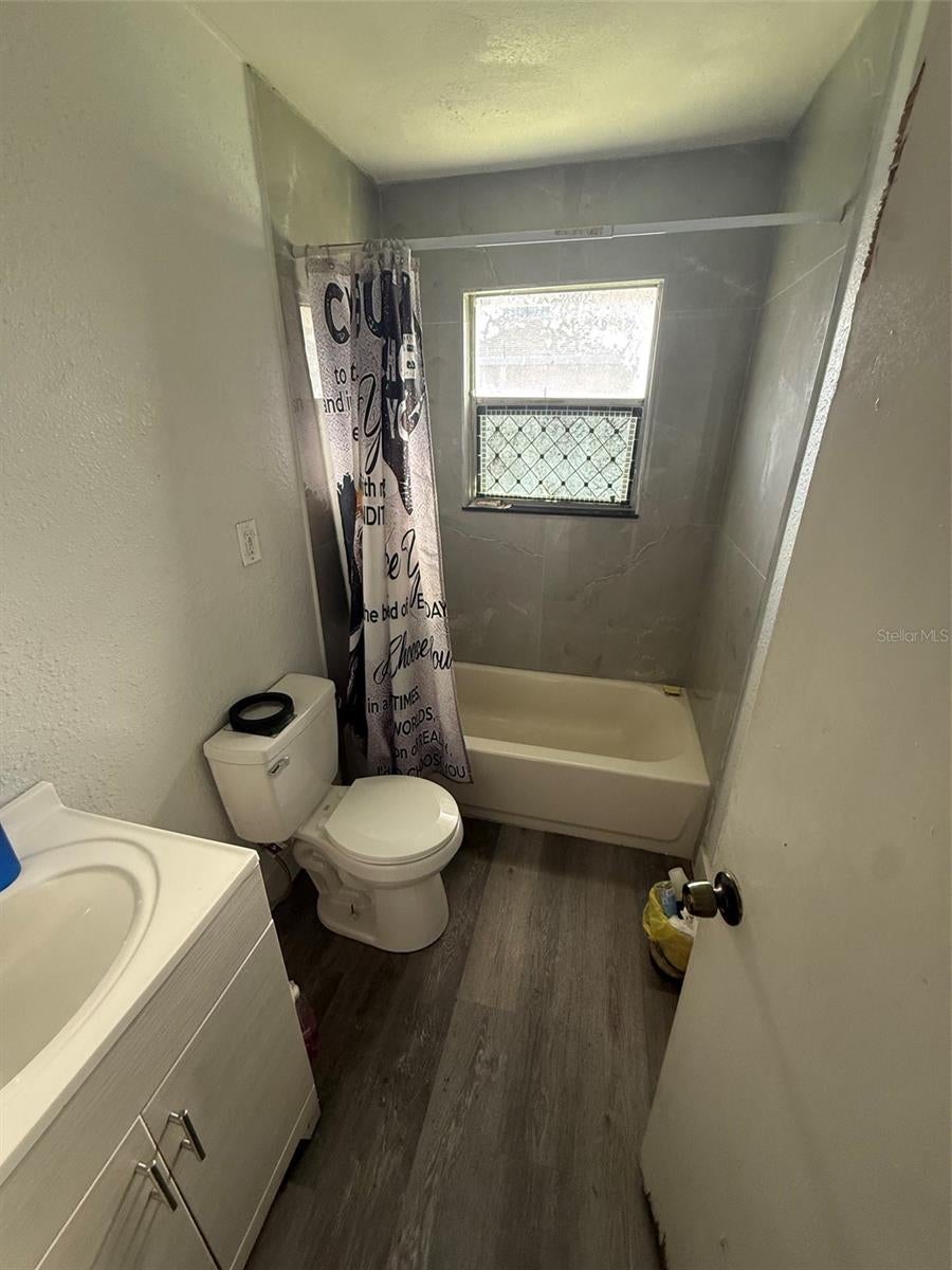 4450 W GORE AVENUE