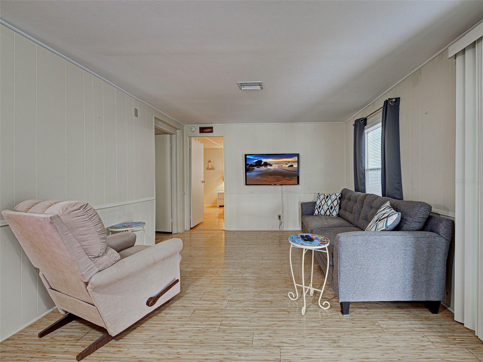 POLYNESIAN VILLAGE - Residential