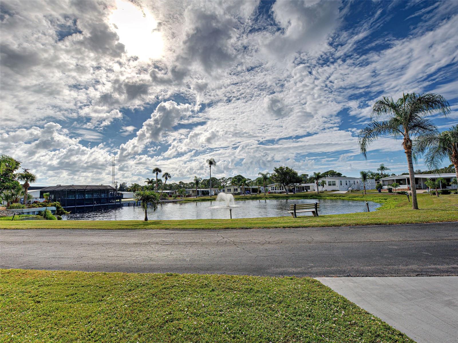 POLYNESIAN VILLAGE - Residential