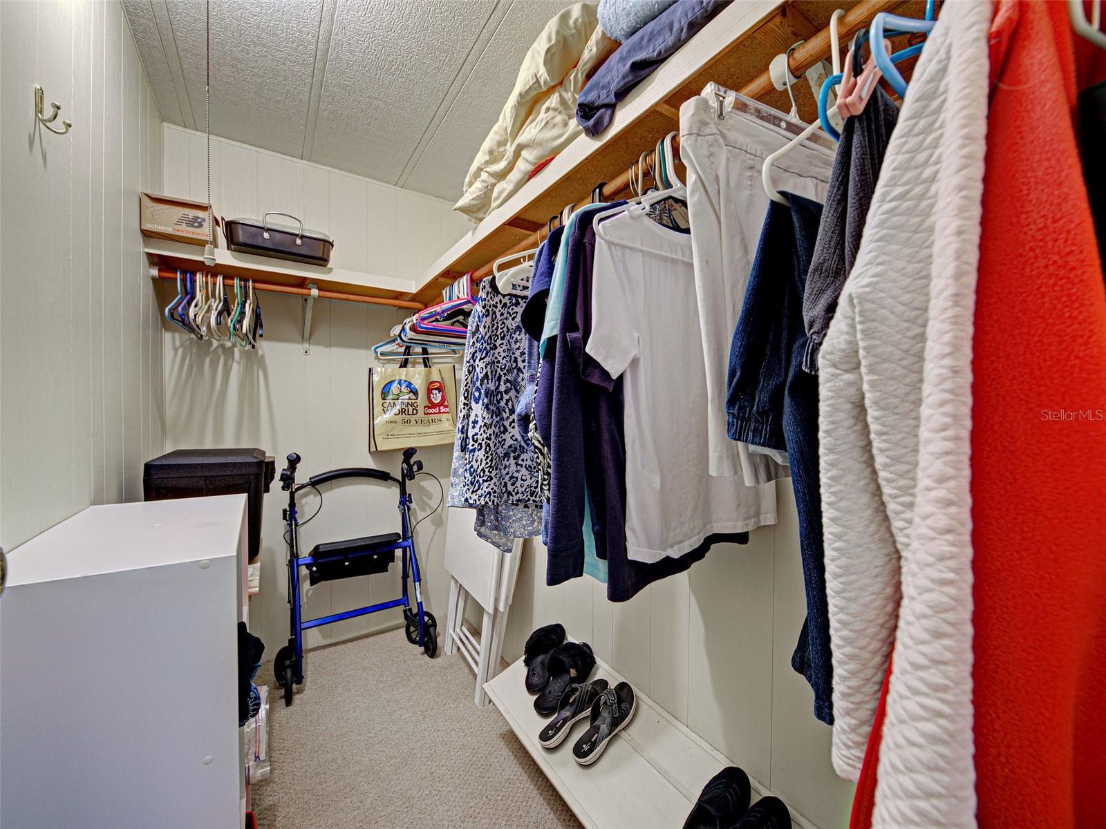 POLYNESIAN VILLAGE - Residential