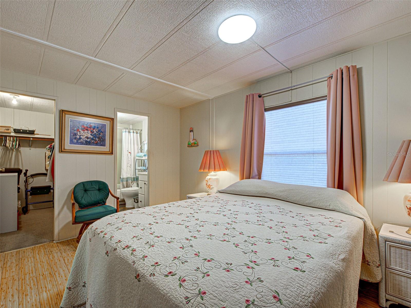 POLYNESIAN VILLAGE - Residential