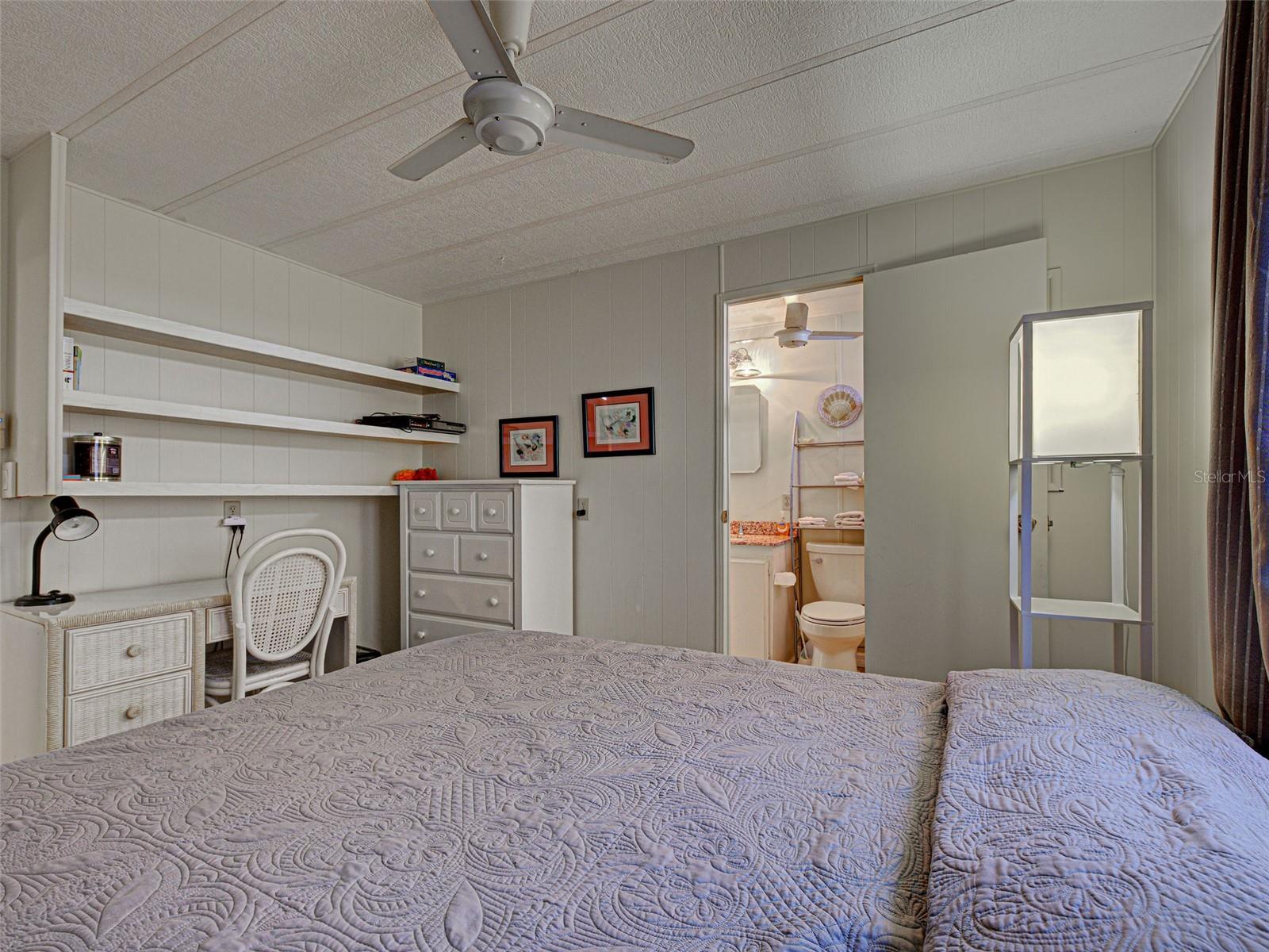 POLYNESIAN VILLAGE - Residential