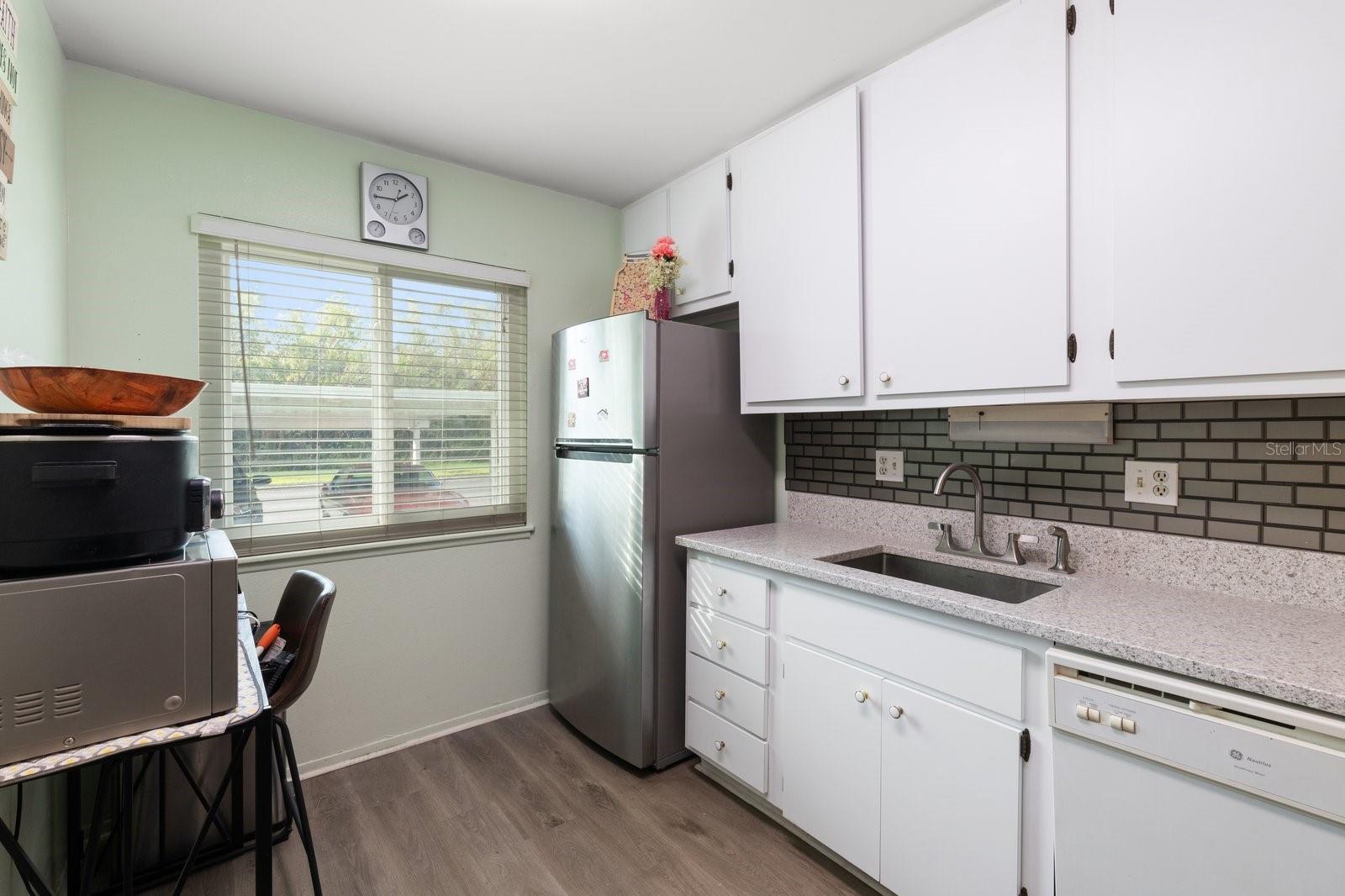 195 114TH AVENUE NE 195