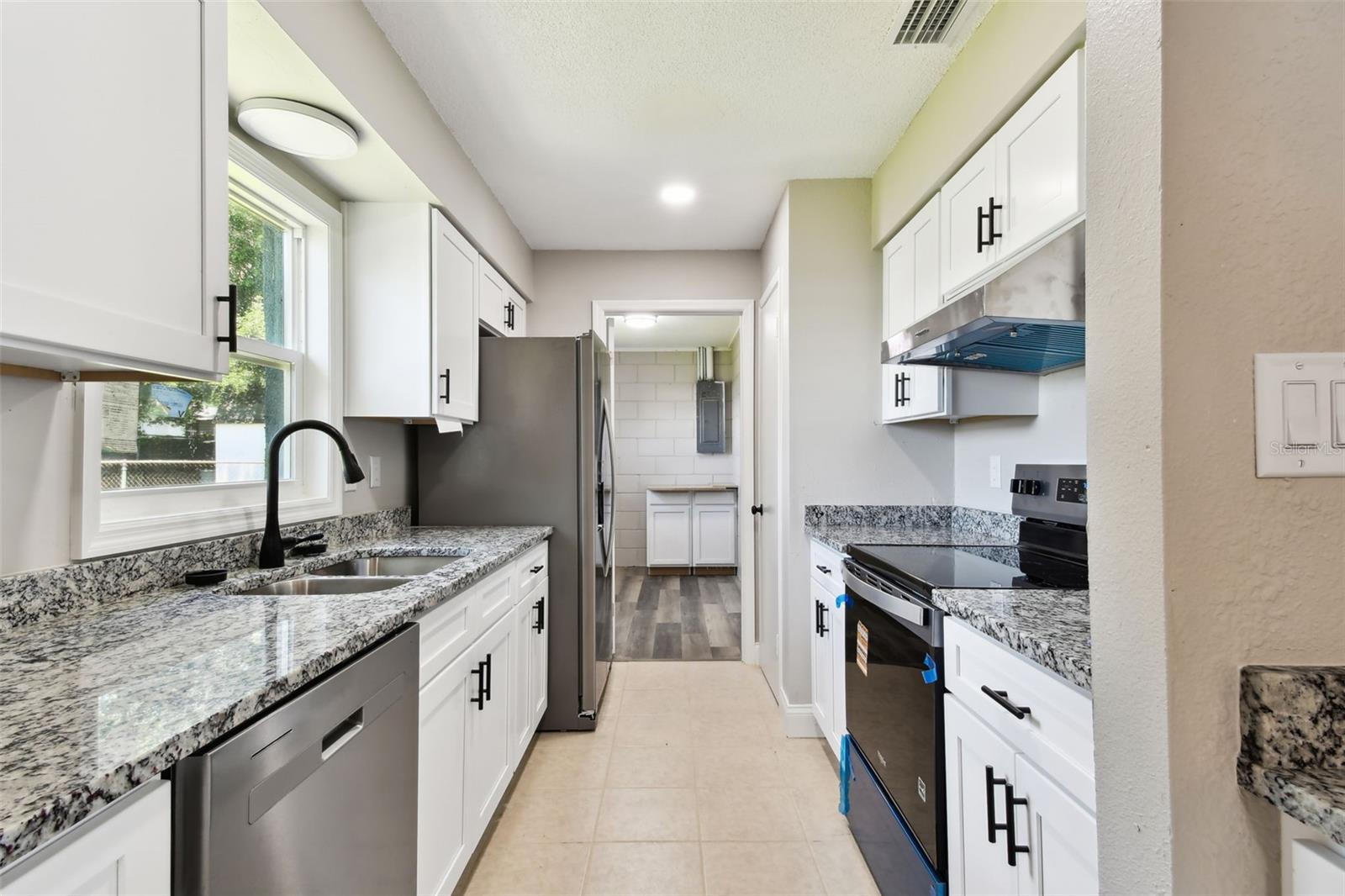 GORDON HEIGHTS PH 04 - Residential