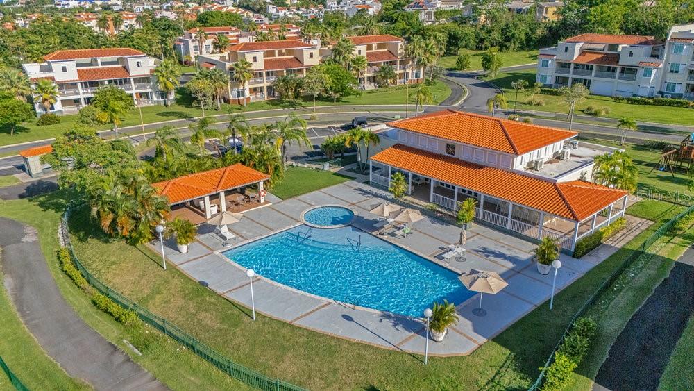 HARBOUR LAKES - Residential