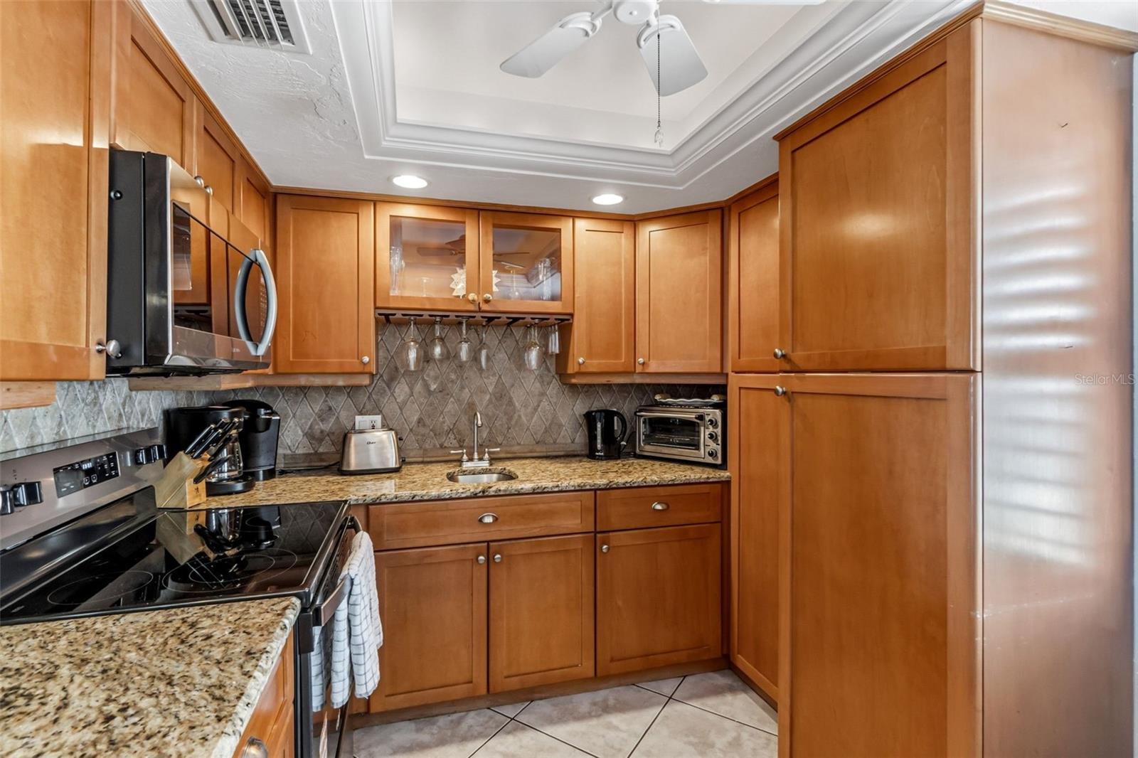 CRYSTAL SANDS 2 - Residential