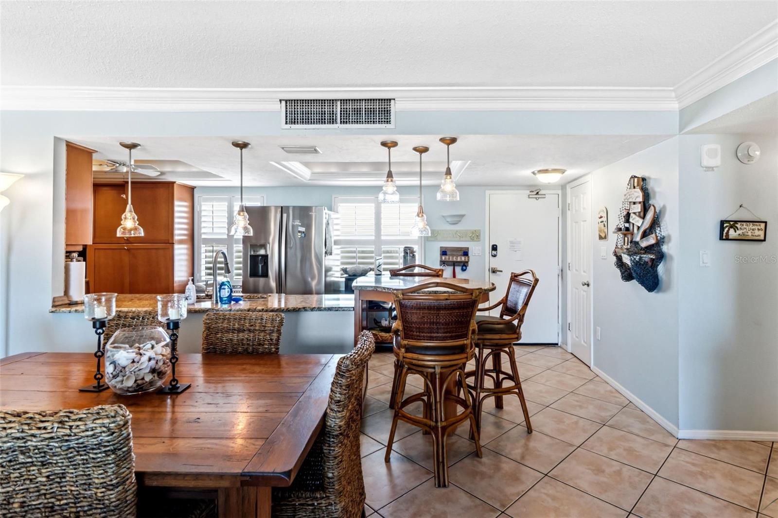 CRYSTAL SANDS 2 - Residential