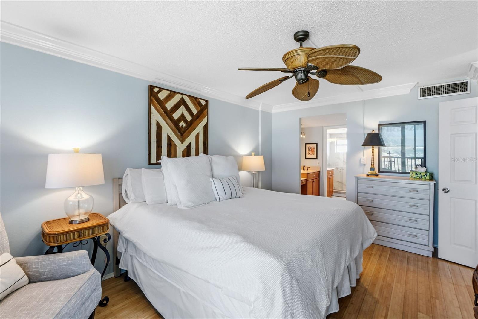 CRYSTAL SANDS 2 - Residential