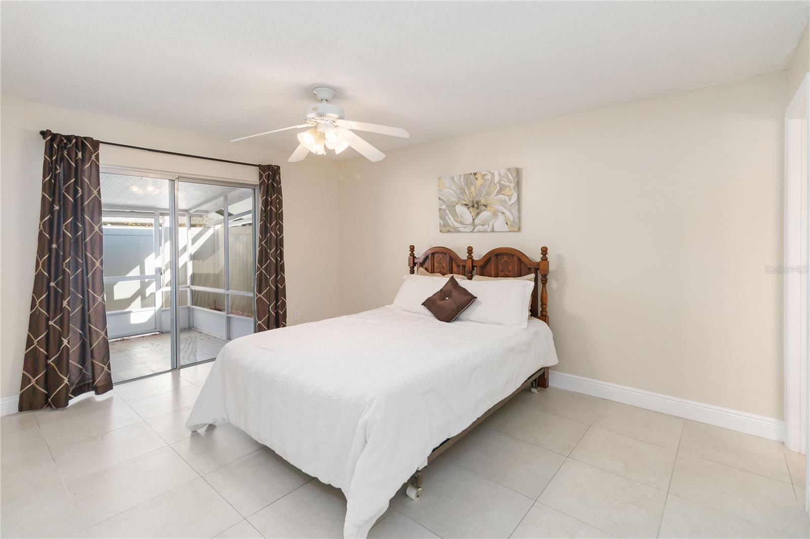 PARK LAKE VILLAS CONDO - Residential