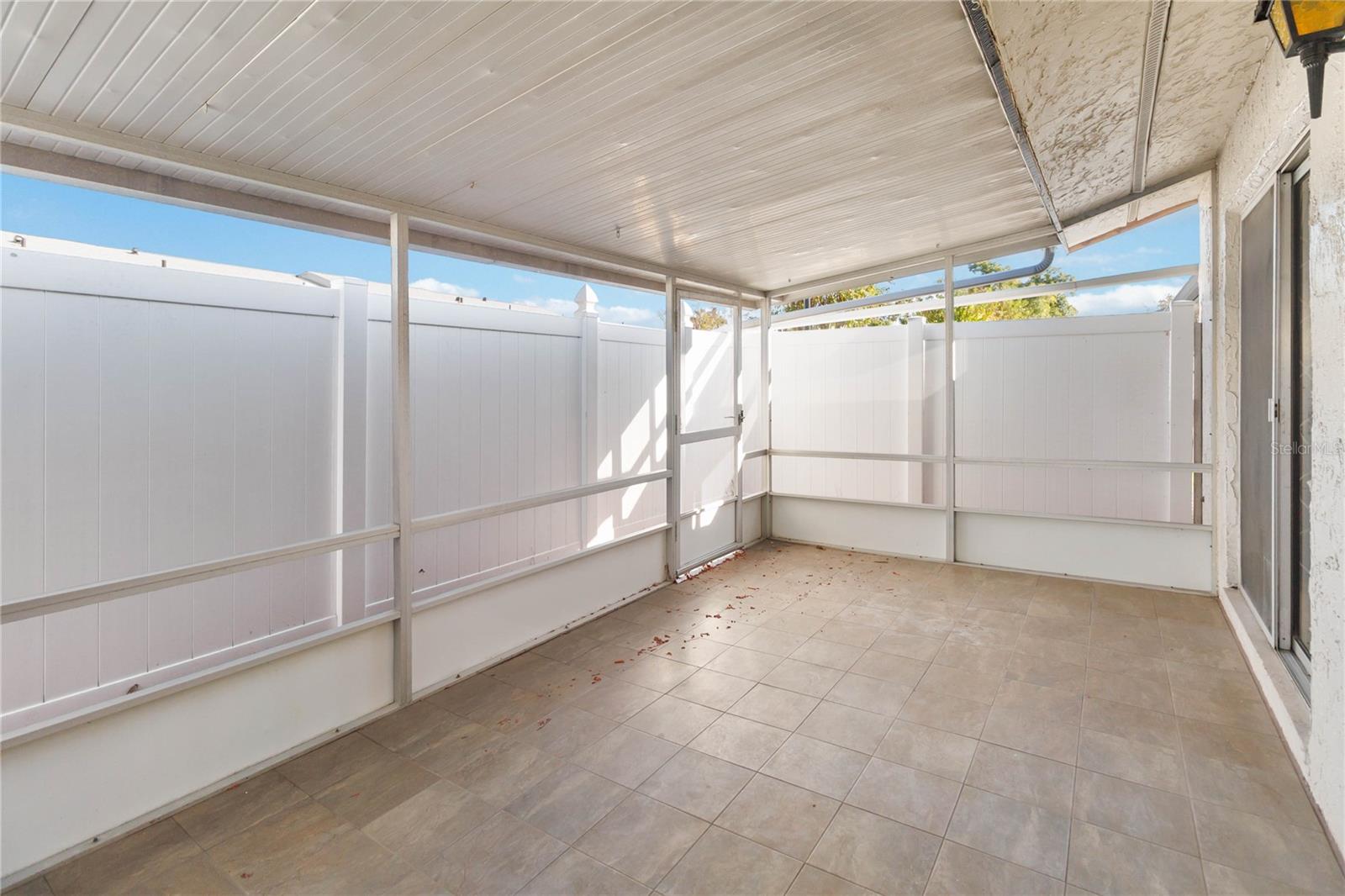 PARK LAKE VILLAS CONDO - Residential