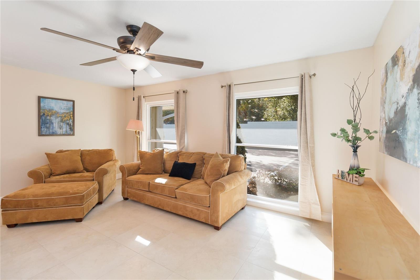 PARK LAKE VILLAS CONDO - Residential