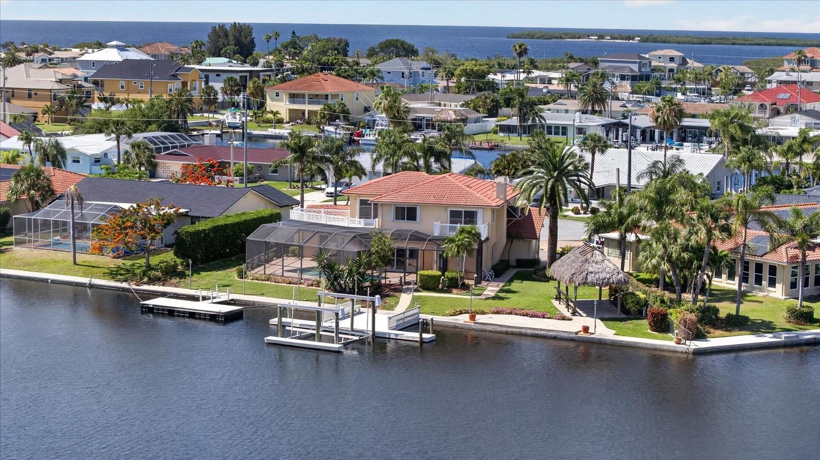 FLOR A MAR - Residential