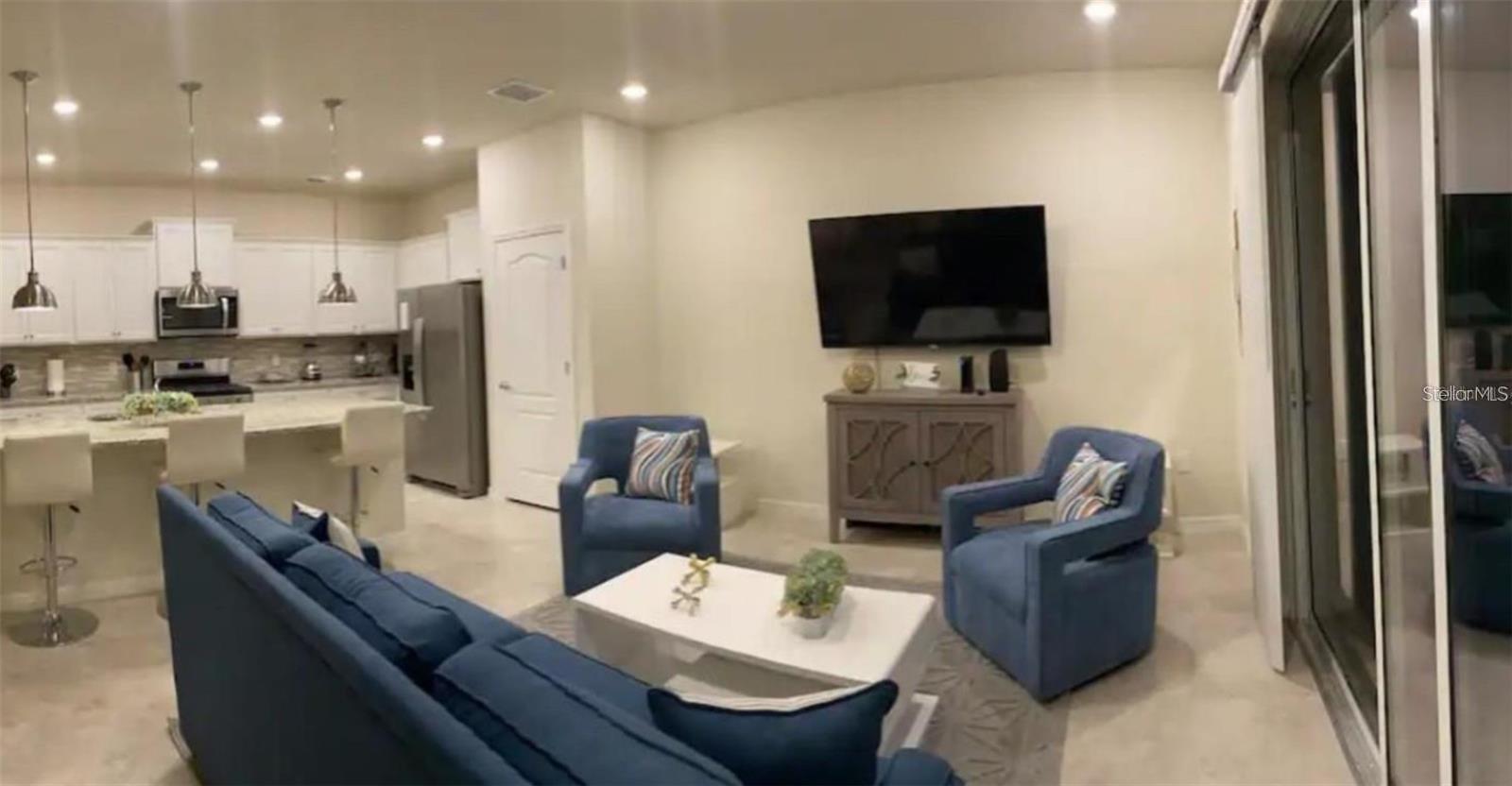 OAKMOSS TOWNHOMES PH 1 - Residential