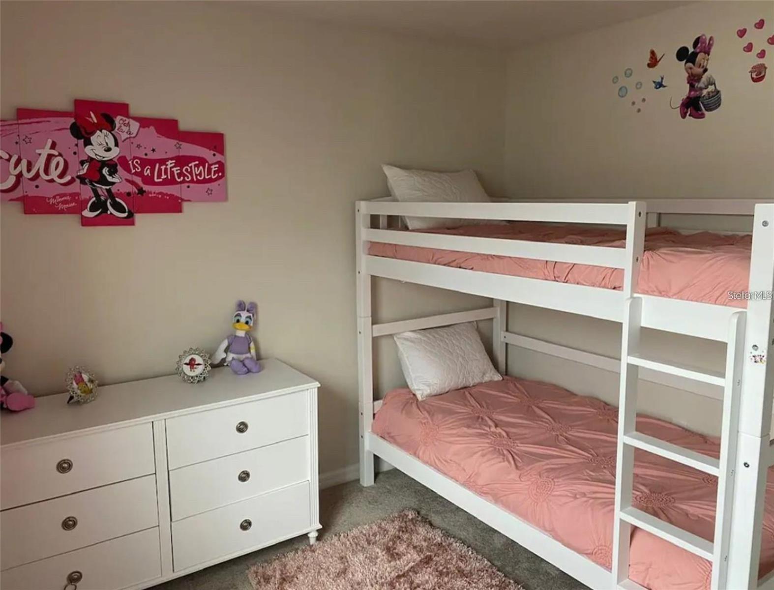 OAKMOSS TOWNHOMES PH 1 - Residential