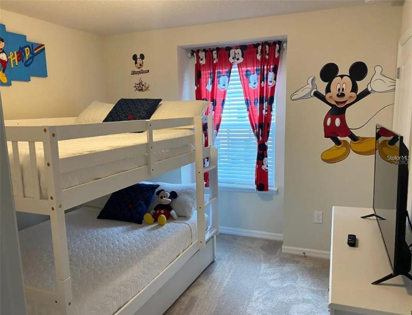 OAKMOSS TOWNHOMES PH 1 - Residential