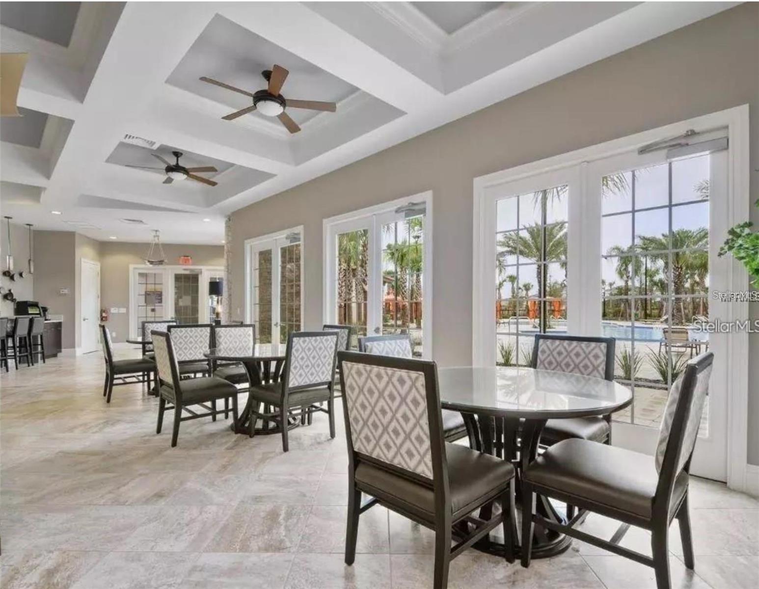 OAKMOSS TOWNHOMES PH 1 - Residential