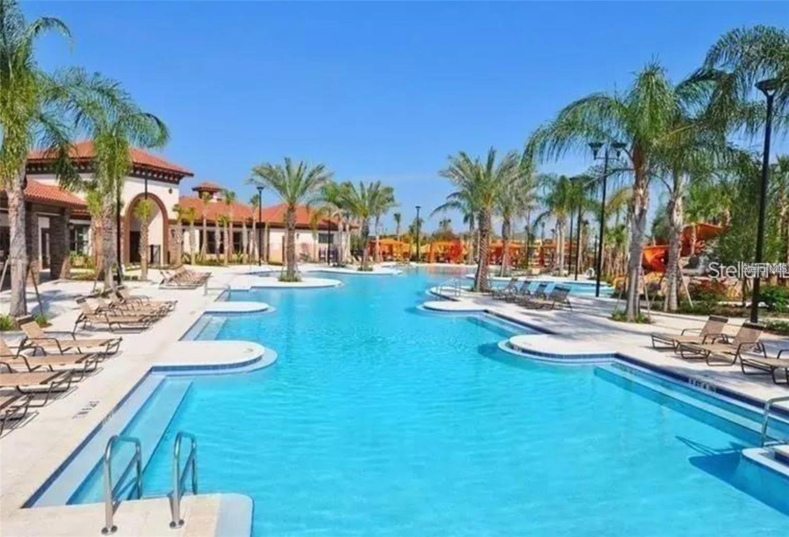 OAKMOSS TOWNHOMES PH 1 - Residential